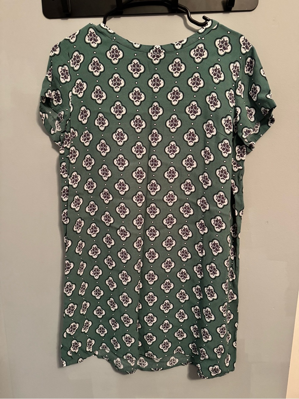 LOFT Teal Short-Sleeve Floral Medallion Tee